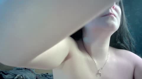 Snapshot of ria_32 chatting on December 2024 07:13:02 AM ria_32 online show from December 2024 07:13:02 AM