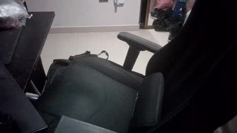 riazwork13 online show from November 2025 02:33:01 AM