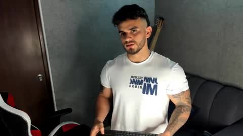 ricardogonzalez666 online show from October 2025 11:55:01 PM