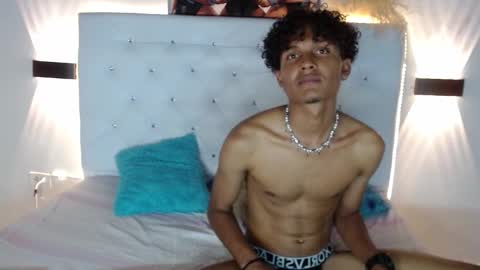 Snapshot of ricco_ross chatting on September 2025 12:34:02 AM ricco online show from September 2025 12:34:02 AM