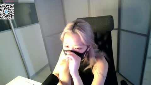 Snapshot of rice_bun chatting on May 2026 05:59:01 AM Jiwoo online show from May 2026 05:59:01 AM