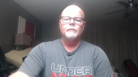 Snapshot of rich32937 chatting on March 2025 09:18:01 AM rich32937 online show from March 2025 09:18:01 AM