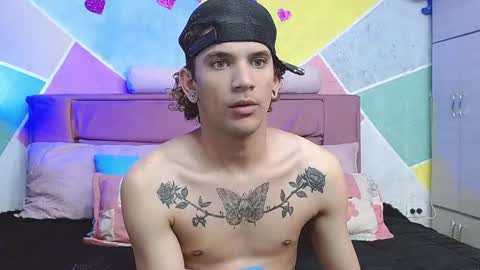 Snapshot of rich_de_la_rosa chatting on September 2025 03:33:02 AM rich and kitty online show from September 2025 03:33:02 AM