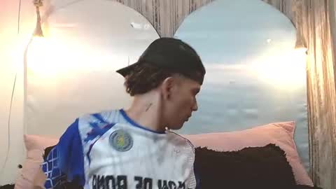 Snapshot of rich_de_la_rosa chatting on December 2025 02:16:02 AM rich and kitty online show from December 2025 02:16:02 AM