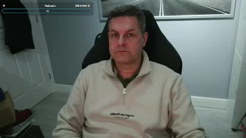 UK Straight Guy online show from April 2026 10:40:02 PM