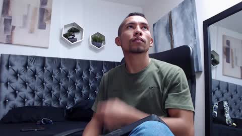 richar_voller online show from December 2024 02:24:02 PM
