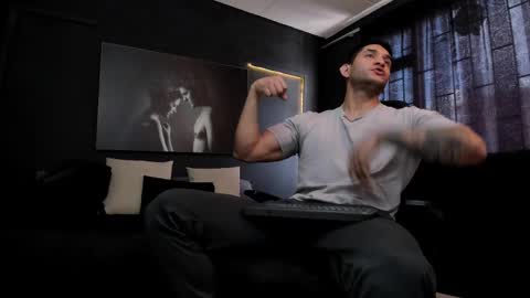 Ricardo online show from February 2025 01:44:01 PM