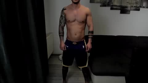 Snapshot of richarddarell chatting on October 2025 04:20:01 AM RichardDarell online show from October 2025 04:20:01 AM