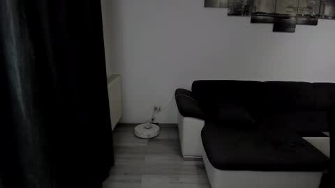 RichardDarell online show from October 2025 05:33:02 AM