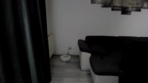 Snapshot of richarddarell chatting on November 2025 05:31:01 AM RichardDarell online show from November 2025 05:31:01 AM