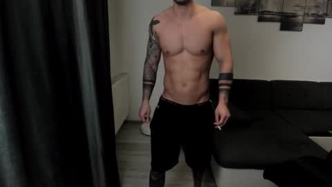 Snapshot of richarddarell chatting on November 2025 06:37:01 AM RichardDarell online show from November 2025 06:37:01 AM