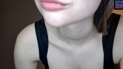 Luna online show from April 2026 06:23:01 PM