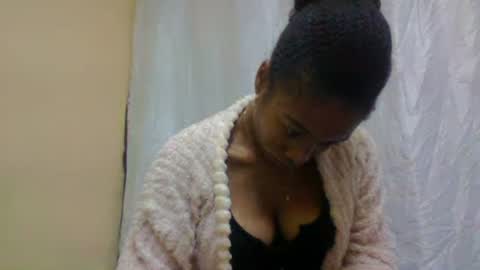 Snapshot of richella34 chatting on June 2026 07:24:02 AM richella34 online show from June 2026 07:24:02 AM