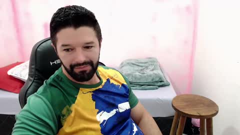 Snapshot of richrolland chatting on February 2025 07:10:01 PM Rickseduction online show from February 2025 07:10:01 PM