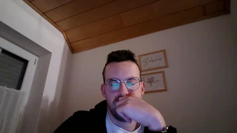 Snapshot of rici110933 chatting on February 2025 11:00:01 PM rici110933 online show from February 2025 11:00:01 PM