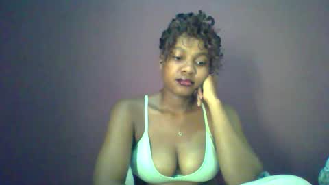 Snapshot of ricie001 chatting on May 2026 12:33:01 PM ricie001 online show from May 2026 12:33:01 PM