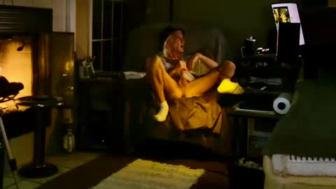 PINK HOLE TWINK online show from October 2025 02:04:02 AM