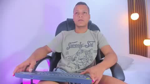 Ricky  online show from December 2024 12:46:01 AM