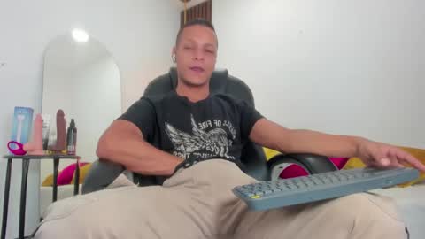 Ricky  online show from September 2025 01:00:01 PM