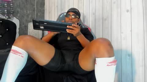 RicoBrowm online show from January 2025 03:44:01 AM