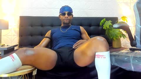 RicoBrowm online show from February 2025 04:37:02 AM