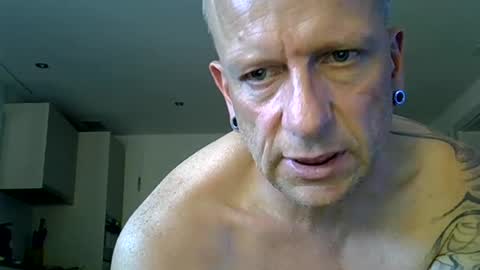 Snapshot of ricogumpi chatting on July 2026 06:32:01 PM ricogumpi online show from July 2026 06:32:01 PM