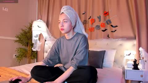 rihanna_walker online show from October 2025 01:20:02 AM