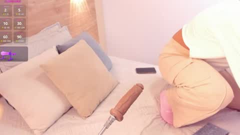 Snapshot of rihannadeep chatting on May 2026 10:00:01 AM Sara online show from May 2026 10:00:01 AM