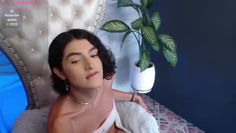 Snapshot of rihannagil chatting on December 2025 02:02:02 PM rihanna online show from December 2025 02:02:02 PM