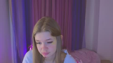 Snapshot of riinaaa chatting on September 2025 08:55:02 PM Rina online show from September 2025 08:55:02 PM