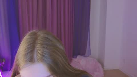 Snapshot of riinaaa chatting on October 2025 09:04:02 PM Rina online show from October 2025 09:04:02 PM