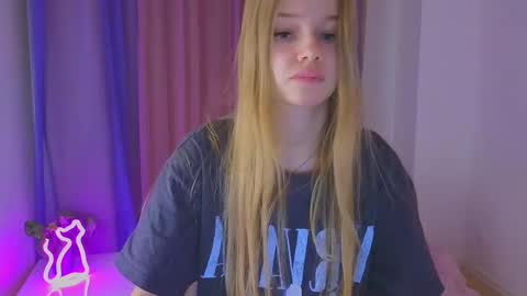 Snapshot of riinaaa chatting on October 2025 08:53:02 PM Rina online show from October 2025 08:53:02 PM