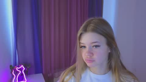 Snapshot of riinaaa chatting on October 2025 09:26:02 AM Rina online show from October 2025 09:26:02 AM