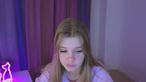 Snapshot of riinaaa chatting on October 2025 10:00:02 PM Rina online show from October 2025 10:00:02 PM