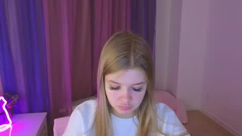 Snapshot of riinaaa chatting on November 2025 10:20:02 PM Rina online show from November 2025 10:20:02 PM