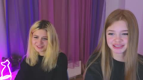 Snapshot of riinaaa chatting on November 2025 10:09:02 PM Rina online show from November 2025 10:09:02 PM