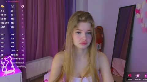 Rina online show from April 2026 08:31:02 PM