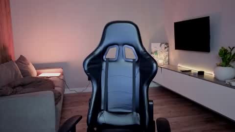 rileymee online show from March 2026 04:07:01 AM