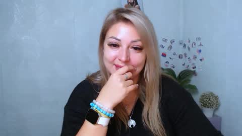 Snapshot of rimmacute_ chatting on October 2025 08:49:01 AM Rimma online show from October 2025 08:49:01 AM