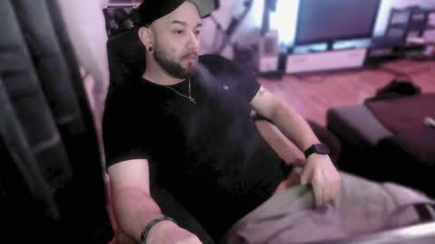 Snapshot of riptid3_ chatting on February 2025 06:48:02 PM Ask Me online show from February 2025 06:48:02 PM