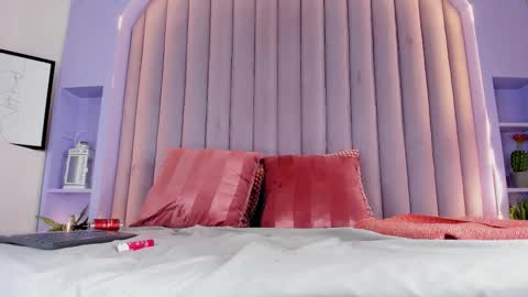 Snapshot of ririibrunette__ chatting on October 2025 09:22:01 PM RIRI online show from October 2025 09:22:01 PM