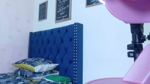 rizantella online show from February 2026 02:30:02 AM