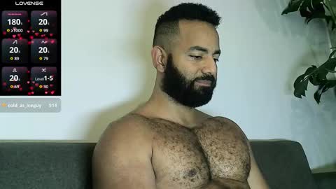 SebasRoa online show from December 2025 05:53:02 PM