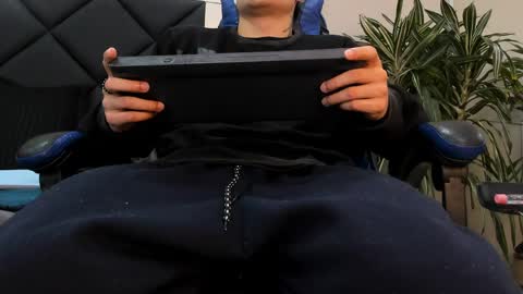 Roan Birkin online show from March 2026 07:25:01 PM