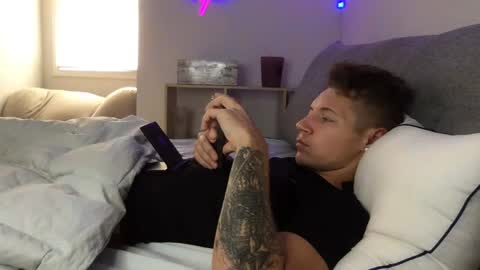 RoastingCorn online show from January 2025 04:06:01 PM