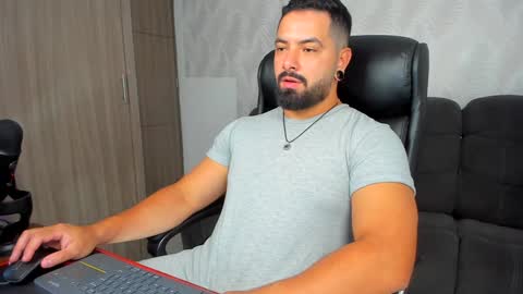 Snapshot of robby_k chatting on January 2025 06:45:01 AM Robby online show from January 2025 06:45:01 AM