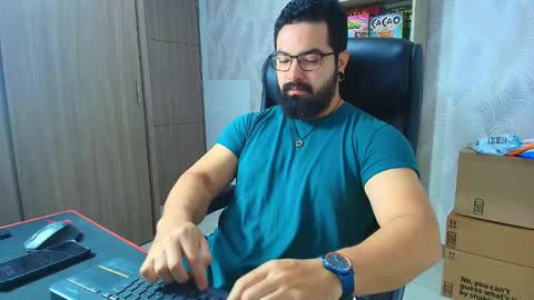 Robby online show from December 2025 03:33:01 AM