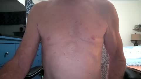 Snapshot of robert45556 chatting on November 2025 01:52:01 AM robert online show from November 2025 01:52:01 AM