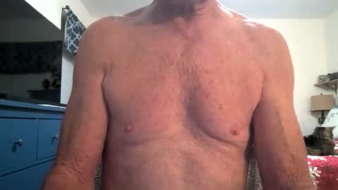 Snapshot of robert45556 chatting on November 2025 10:43:01 PM robert online show from November 2025 10:43:01 PM