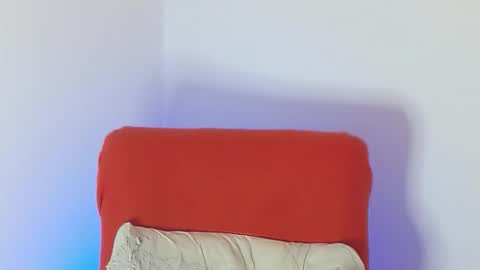 Stiven - online show from November 2025 08:09:01 PM